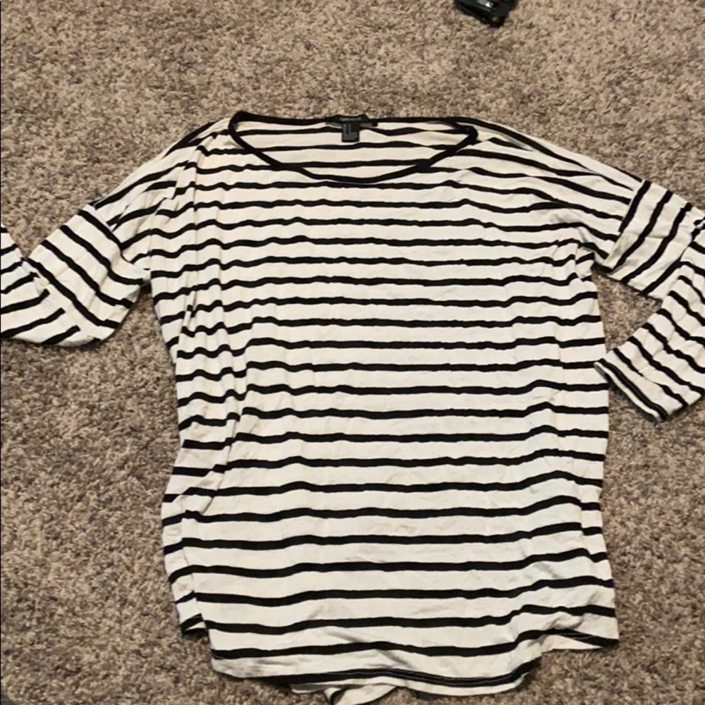 3/4 sleeve shirt